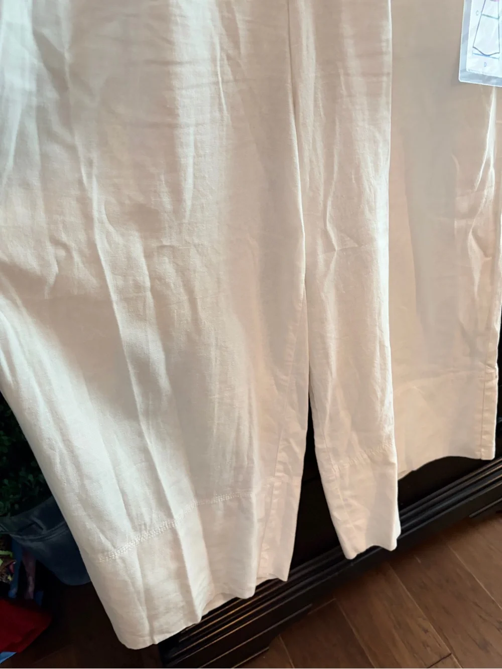 Classic Off-White Wide-Leg Linen Blend Crop Pants